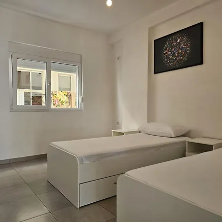 شقة Apartment In Saranda With Stunning Sea Views *