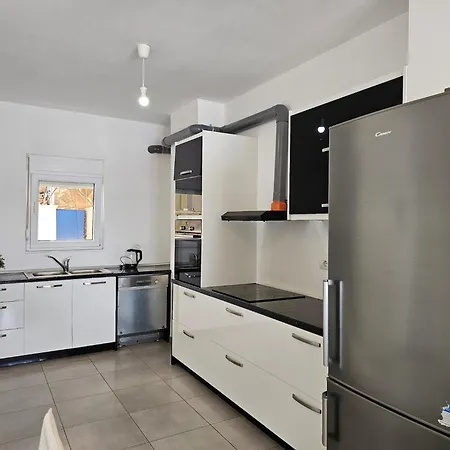 شقة Apartment In Saranda With Stunning Sea Views ساراندا
